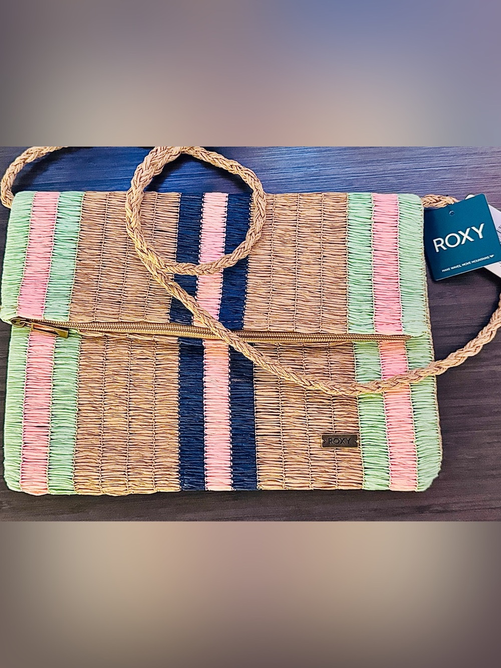 NWT - ROXY “Chips and Guacamole” (Medium) Woven Crossbody Bag.